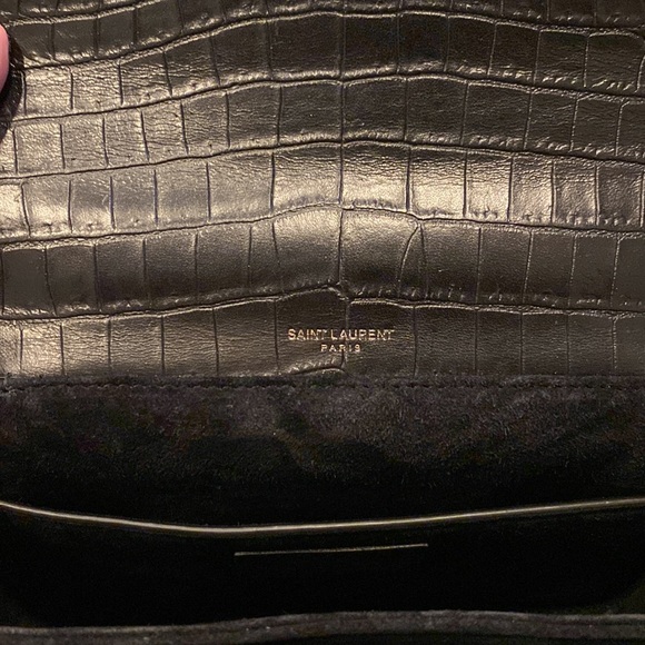 Saint Laurent Bellechasse bag in shiny black crocodile-embossed leather - Picture 4 of 9